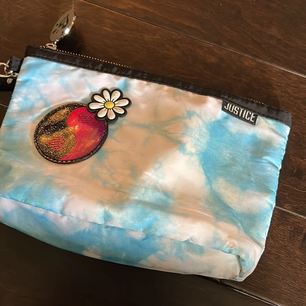 Justice cosmetic bag EUC